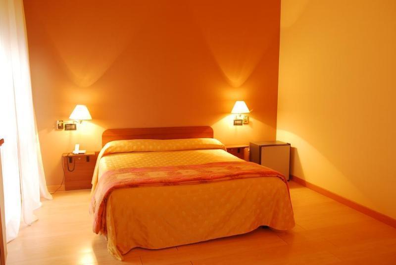 Nuovo Hotel Vigevano Ngoại thất bức ảnh
