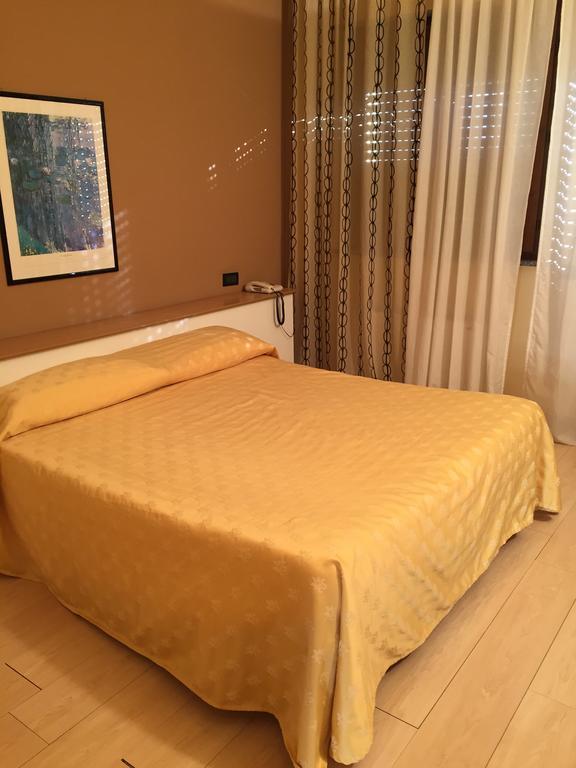 Nuovo Hotel Vigevano Ngoại thất bức ảnh